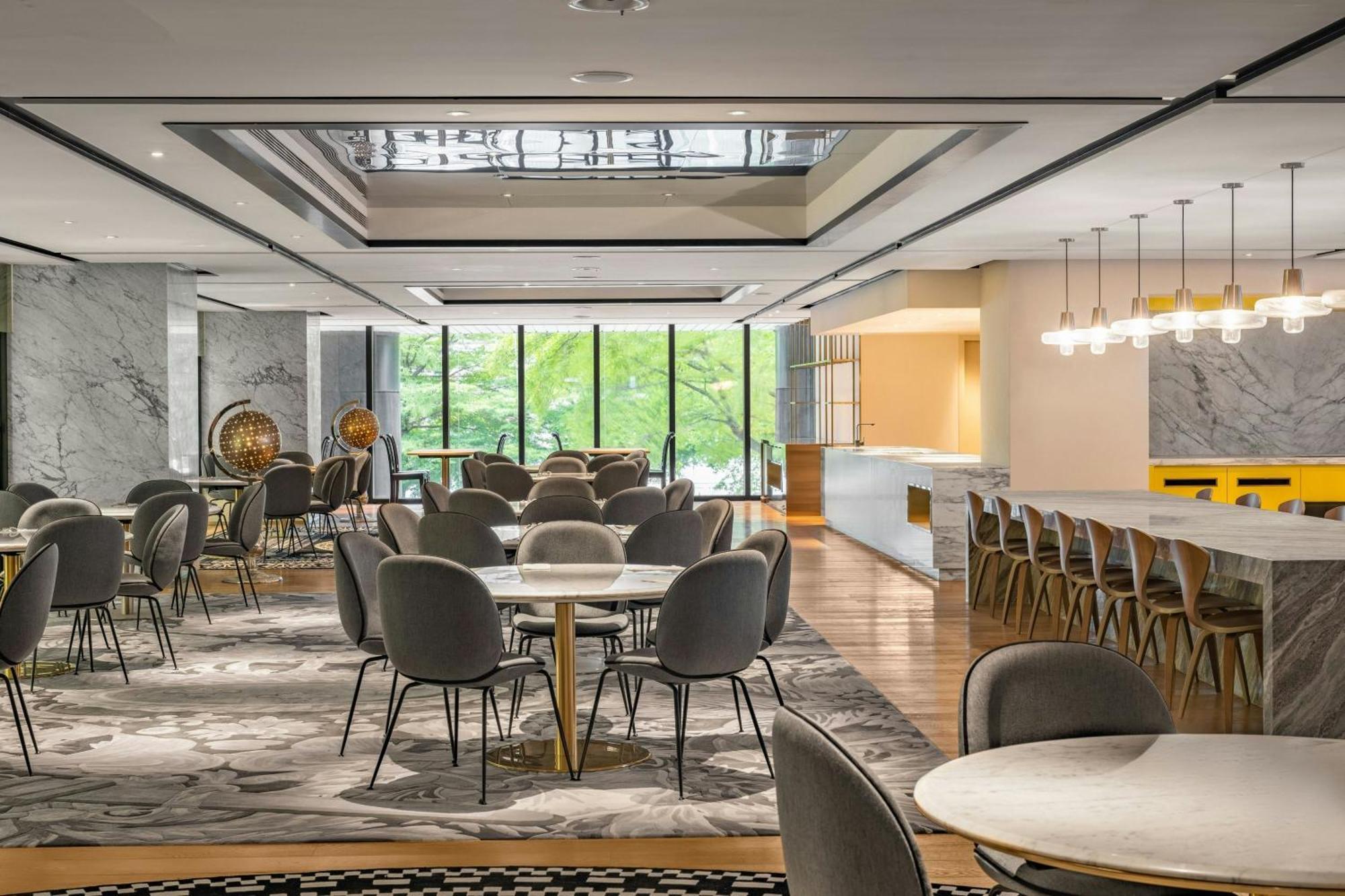 Le Meridien Taizhong Zewnętrze zdjęcie The Club at Hong Kong International Airport