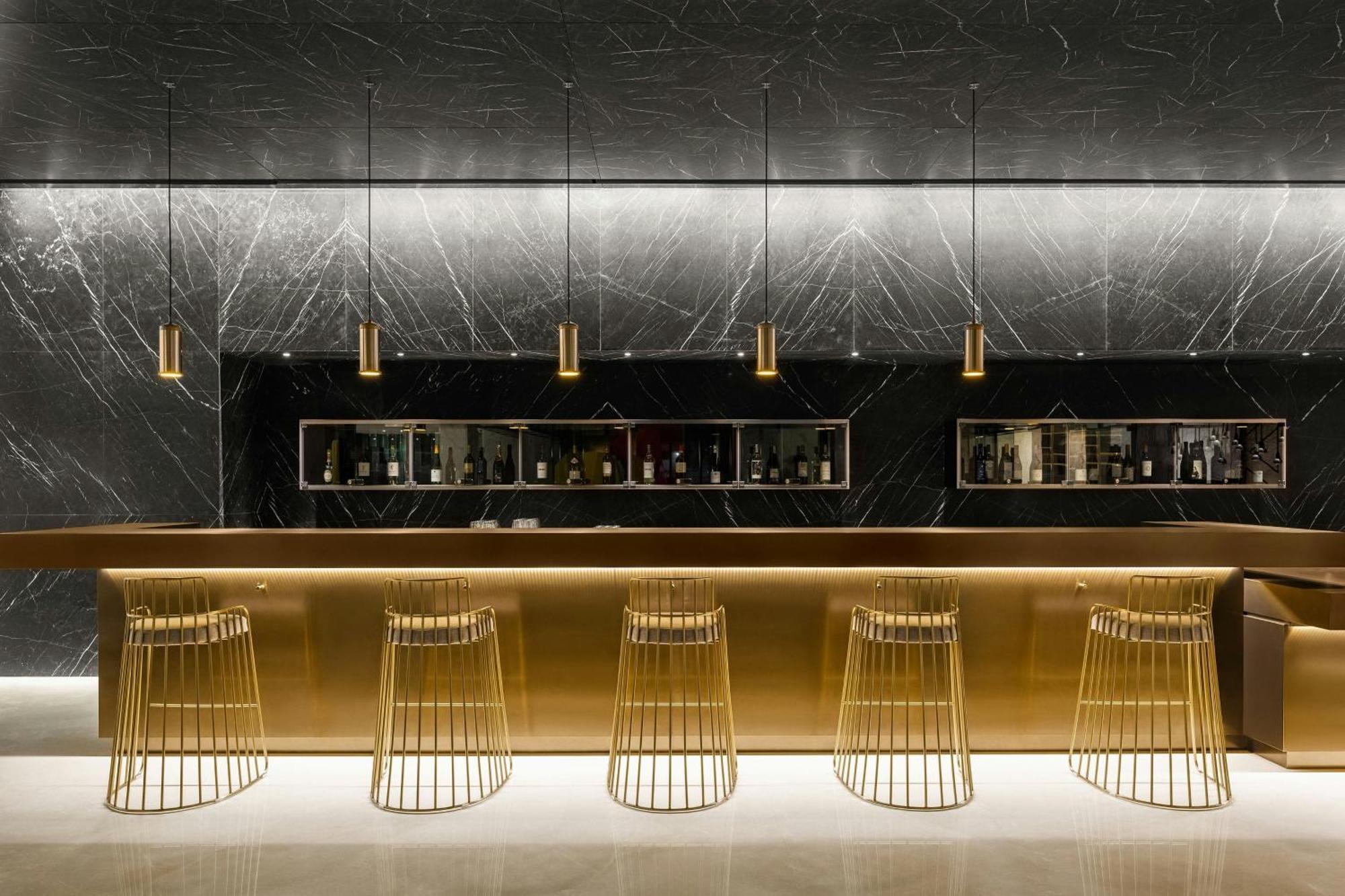 Le Meridien Taizhong Zewnętrze zdjęcie The bar at the 2018-opened lounge