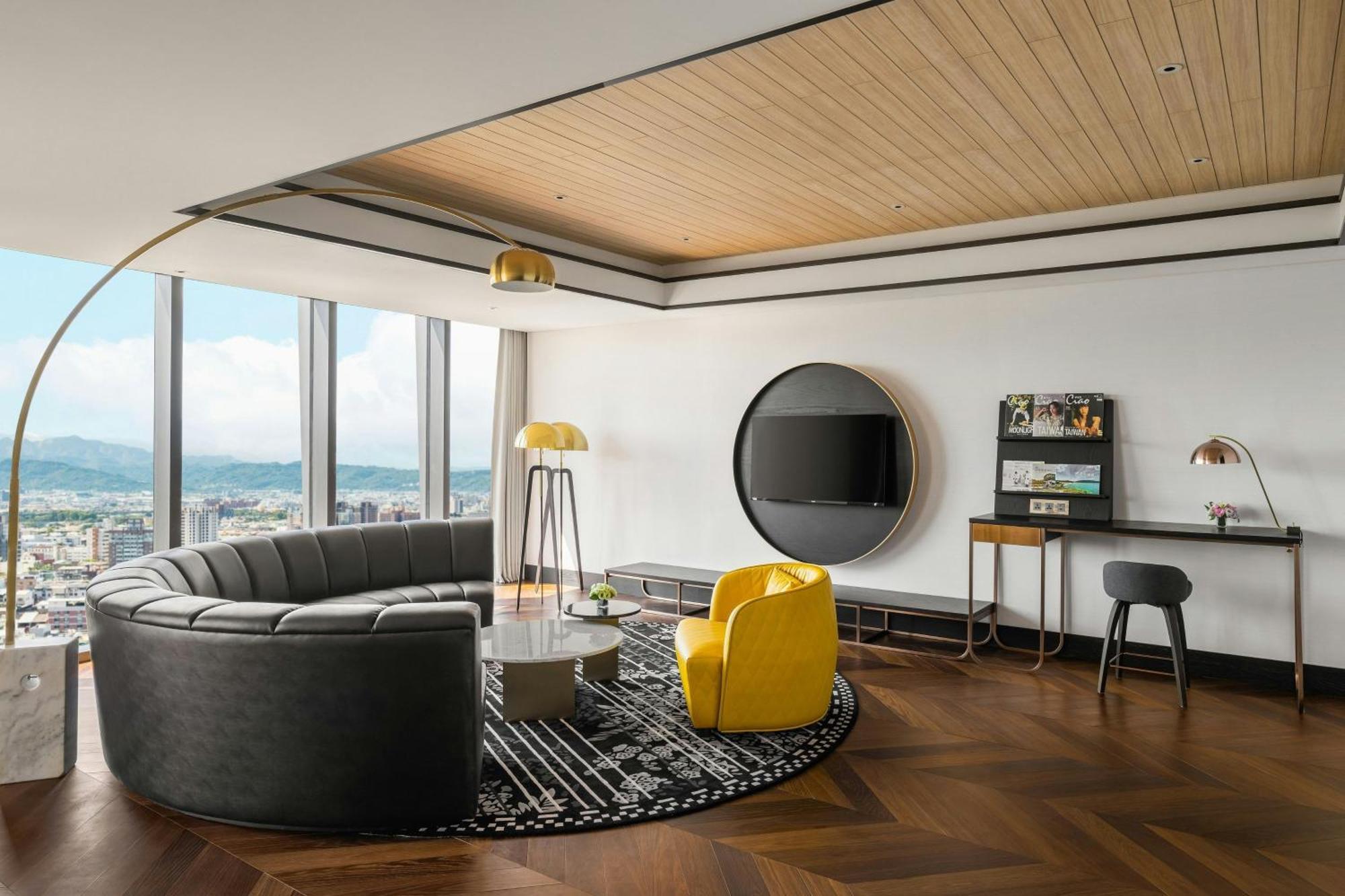 Le Meridien Taizhong Zewnętrze zdjęcie The Living Room at The Landmark